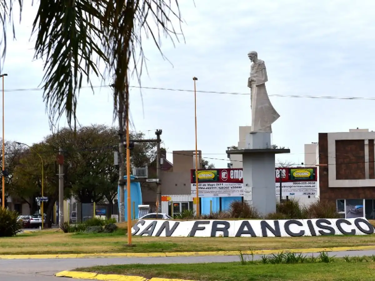 Martes sin clases ni bancos: cómo funcionará la ciudad en el día de su santo patrono
