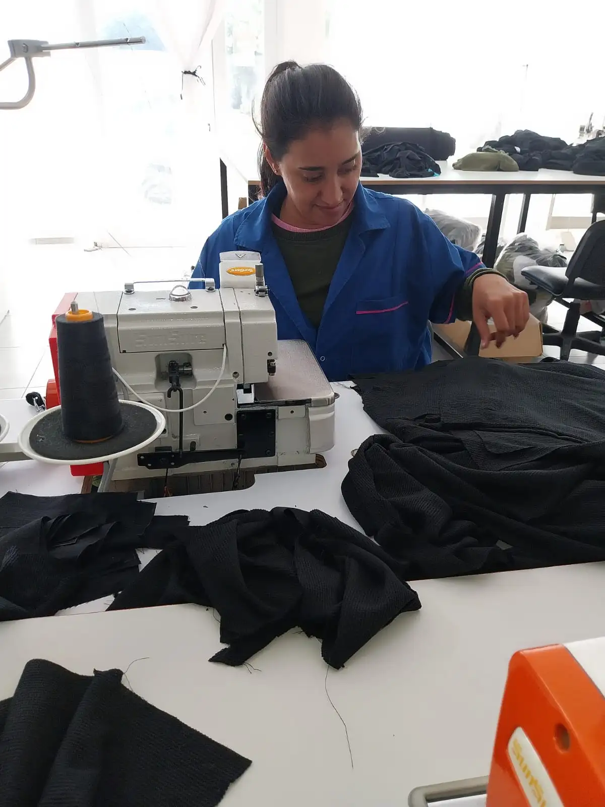 Taller de costura mujeres arroyito día del trabajador 4
