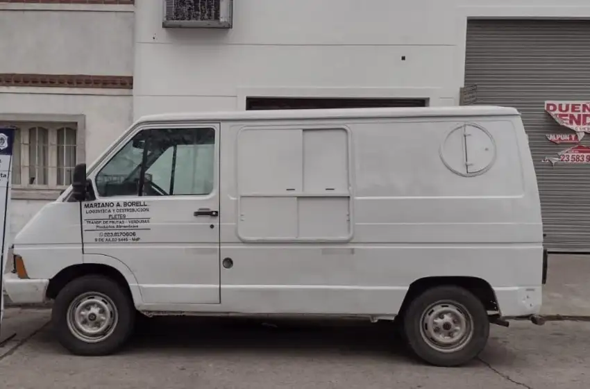 Atraparon a un delincuente que robó una camioneta estacionada