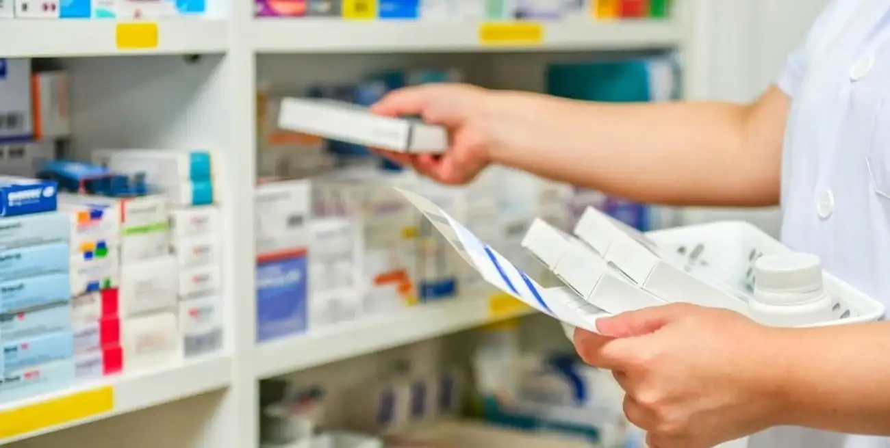La medida afecta tanto a la prescripción de medicamentos como a las órdenes de estudios y prácticas.