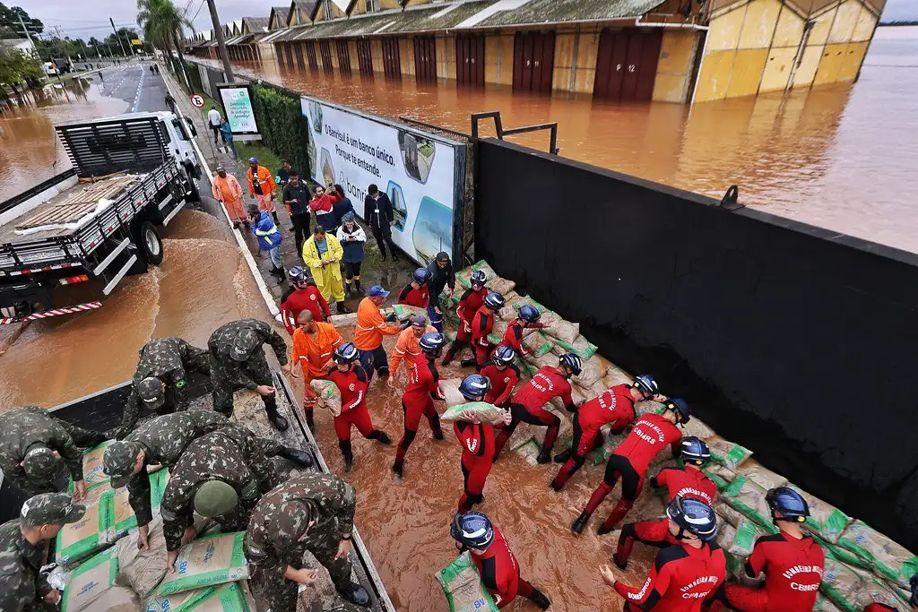 Terribles inundaciones en Río Grande del Sur en Brasil.
