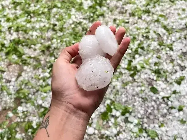 Tormenta de granizo causó graves destrozos en Unquillo y Mendiolaza