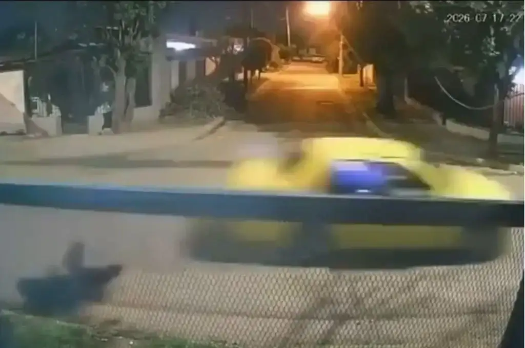 Taxista arrastró a un pasajero