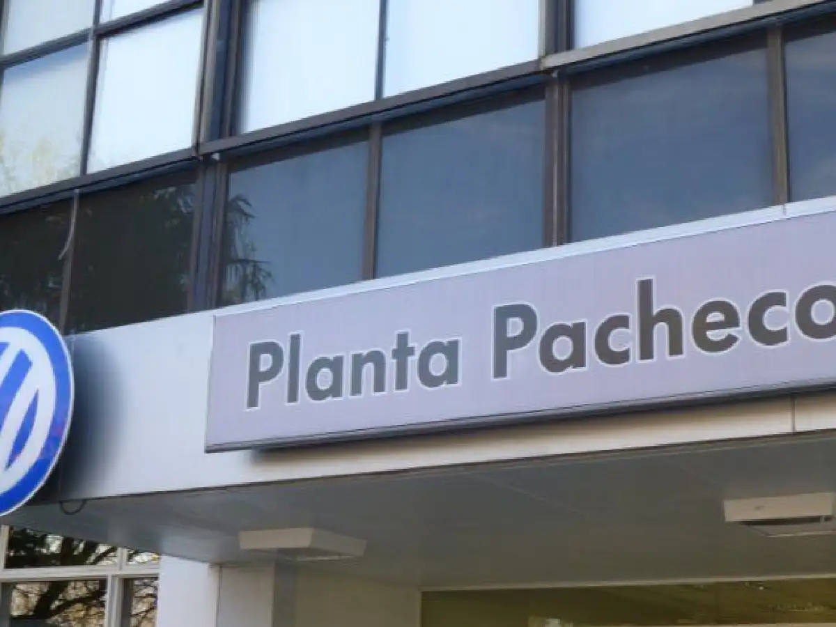 Volkswagen suspende 2.800 operarios en Pacheco