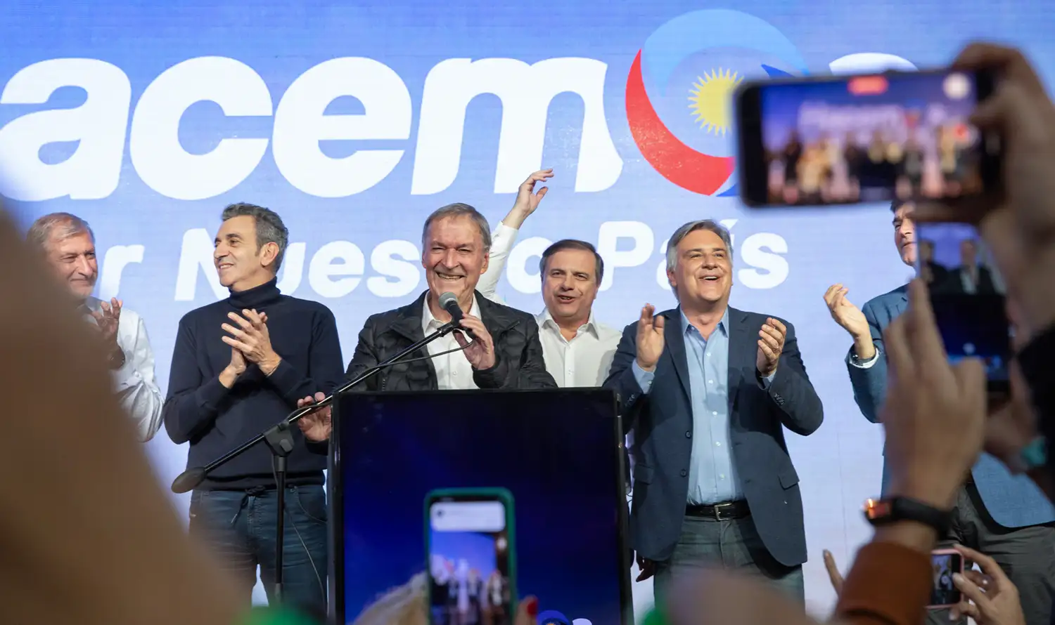 Schiaretti felicitó a Milei: “Fue el que mejor consiguió expresar la bronca”