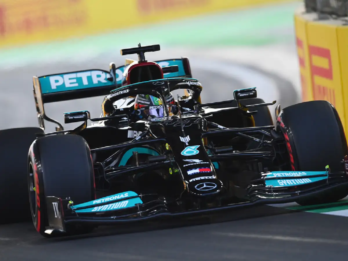 Hamilton se adueñó de la “pole” en Arabia Saudita