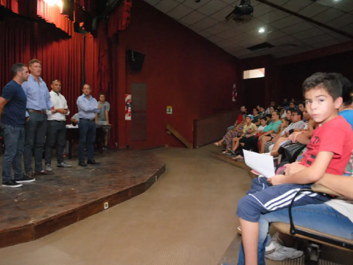 Por gestión municipal, más de 100 niños visitarán Alta Gracia