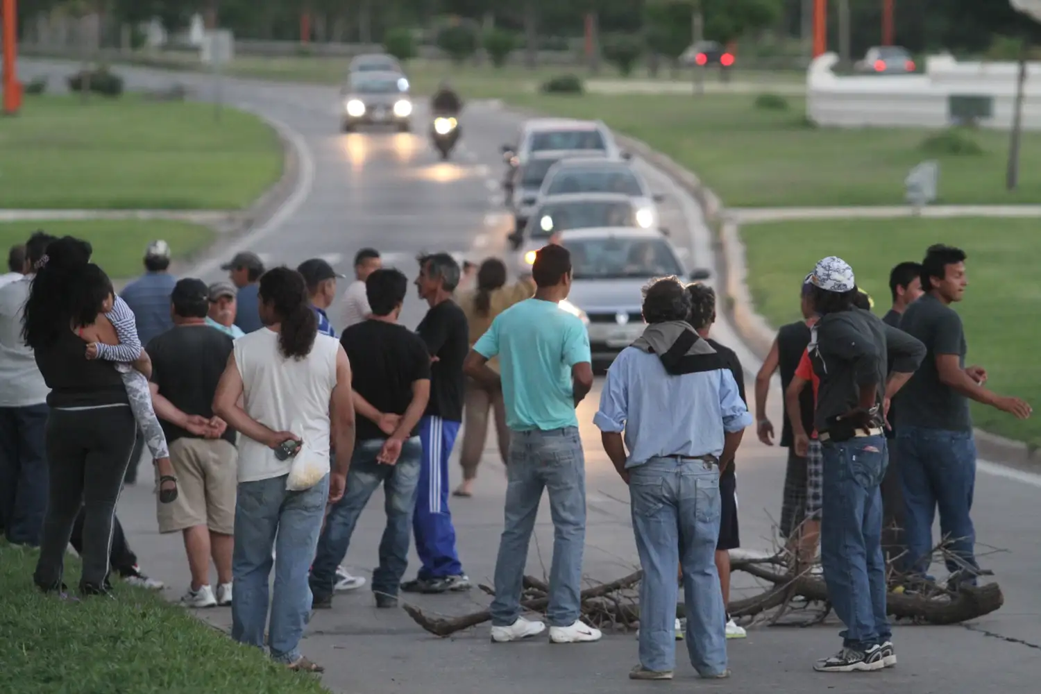 Pescadores amenazan con movilizaciones y cortes en las rutas santafesinas