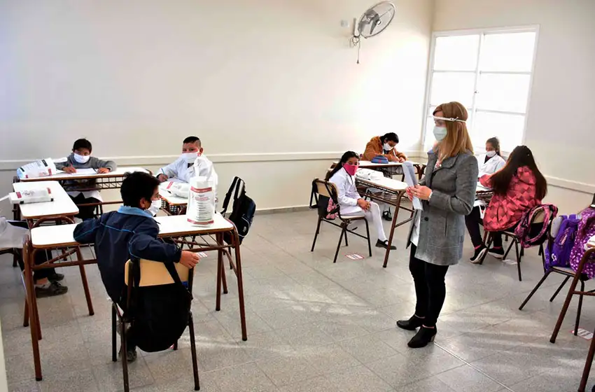 Docentes y estudiantes exigen la suspensión de la presencialidad ante la muerte de Guillermo Migliorini