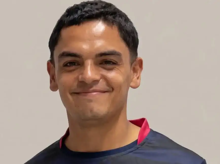 Lucas Blanco, el jugador que sufrió un duro golpe y permanece internado.