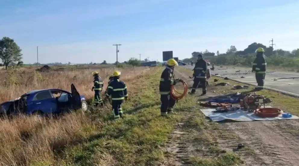 Un hombre murió y otras cuatro personas resultaron heridas.