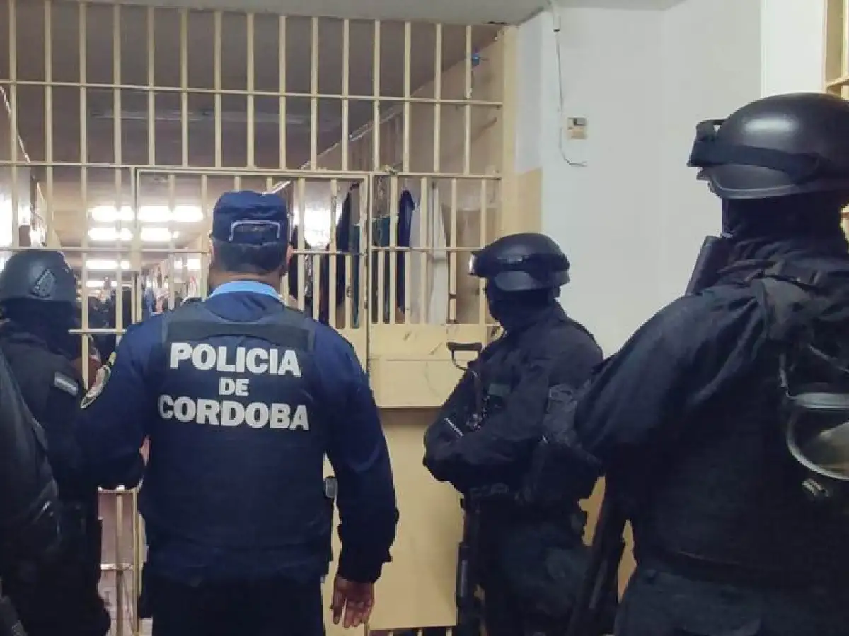 Masivos allanamientos en la cárcel por estafas y un detenido