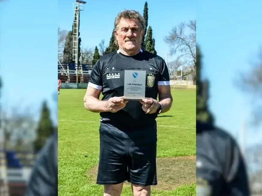 Luis Strafella, reconocido por sus 28 años como árbitro en la Liga Venadense de Fútbol. Foto: Gentileza