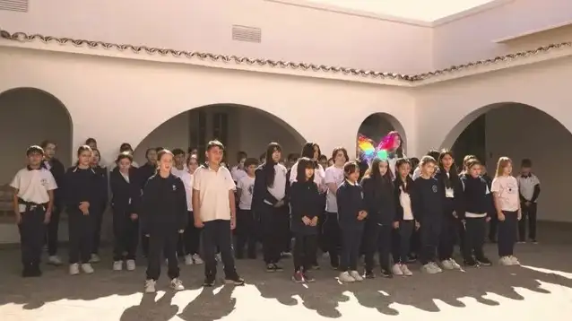 Estudiantes de San Lorenzo versionaron a Oasis en El Seráfico.