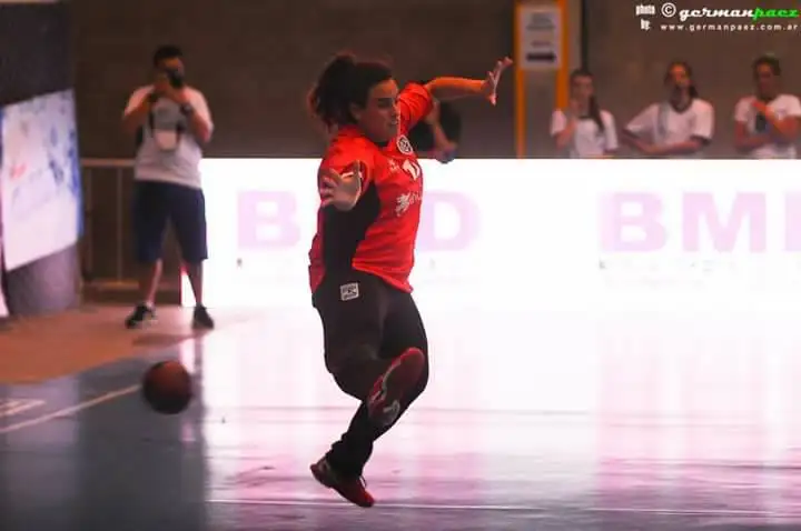 Larralde juega el Super 4 de Femebal