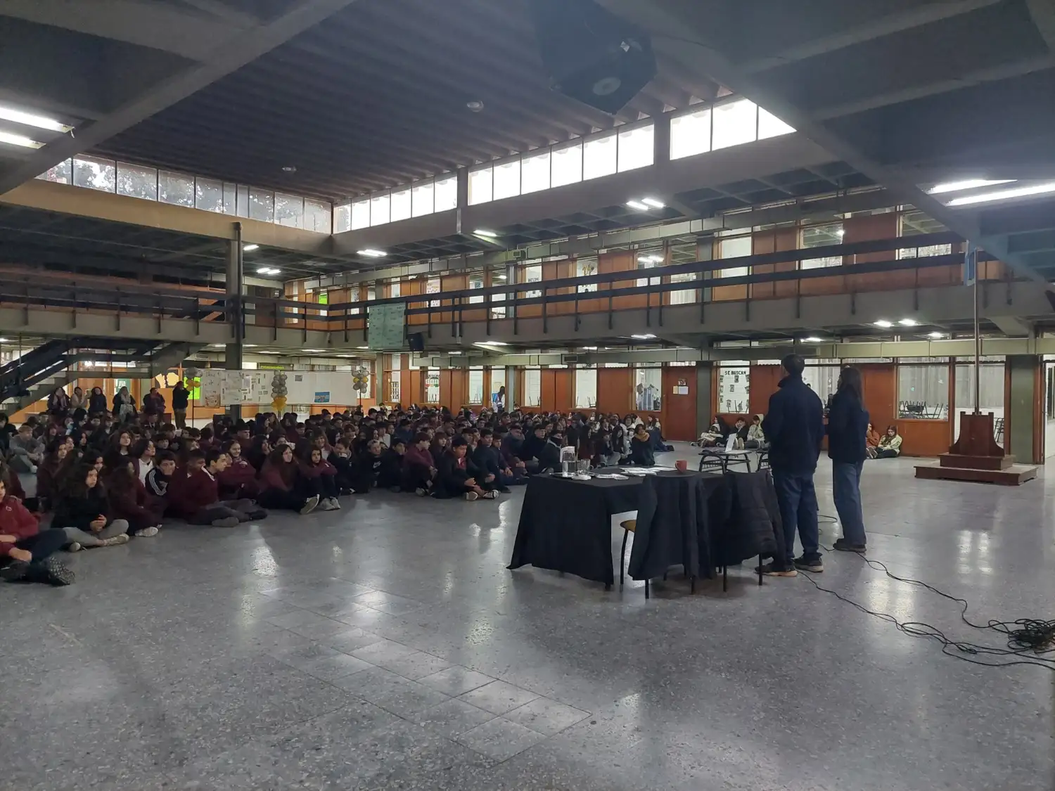 Alumnos de todos los cursos participaron de la charla.
