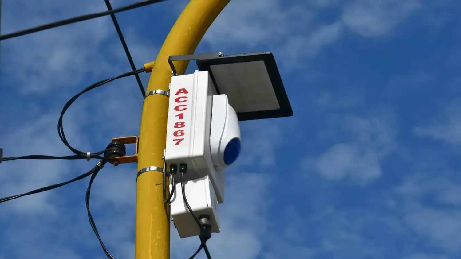 Postes alarmas comunitarias en barrios de la ciudad