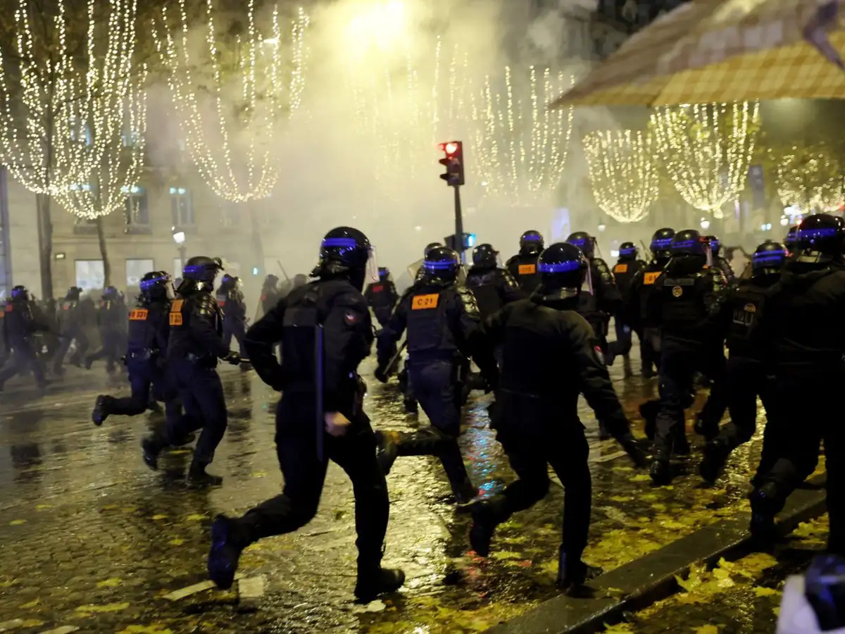 Francia: 150 detenidos durante las protestas por la muerte de un adolescente a manos de la Policía