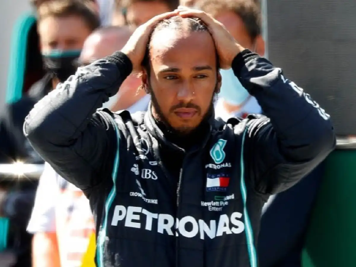 Sigue en suspenso el contrato de Hamilton