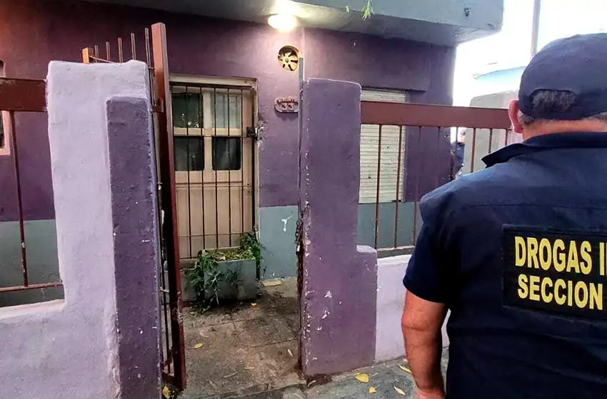 Una mujer detenida por venta de drogas en barrio Los Pinares