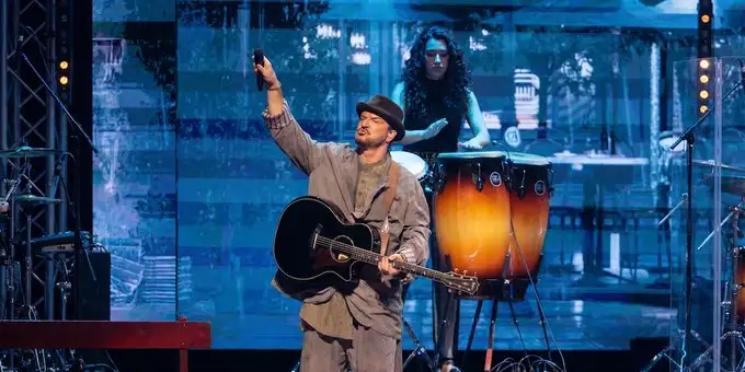 Ricardo Arjona hizo vibrar el Movistar Arena durante su primera noche en Argentina