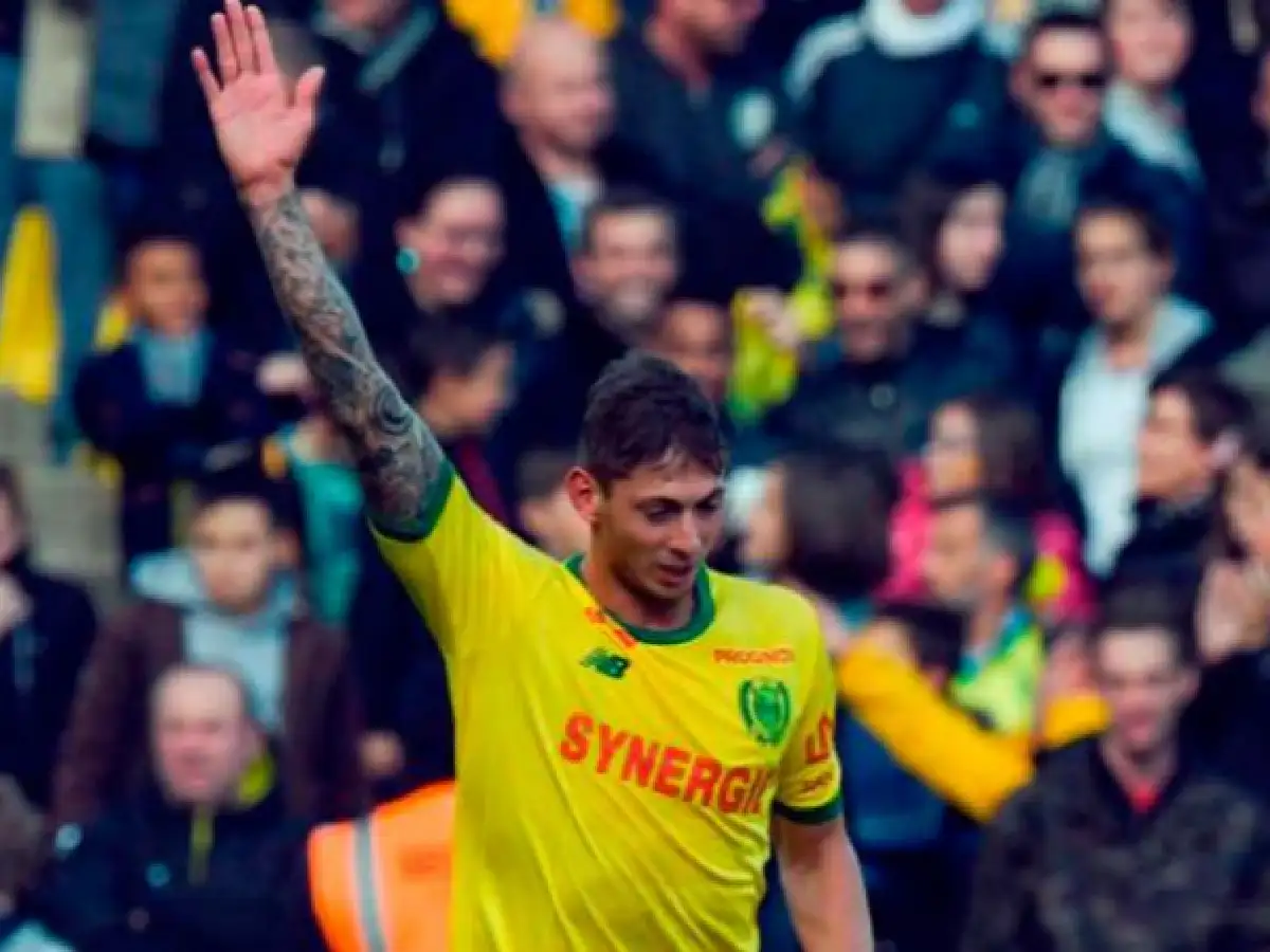 El chat que revela cómo se arregló el trágico vuelo de Emiliano Sala