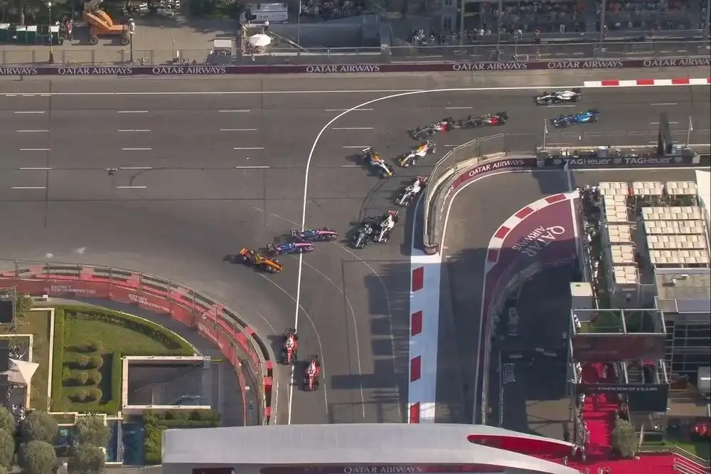 Colapinto y Gasly quedaron afuera del Gran Premio de Azerbaiyán.