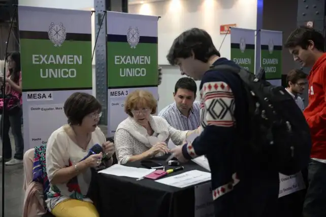 El 97 % de los médicos de la UNR superó un difícil examen nacional