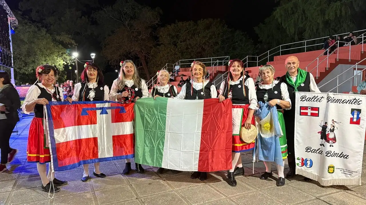 El Anfiteatro Municipal Fernando Fabre se llenó de vida y color durante el “Italianazo” en La Francia