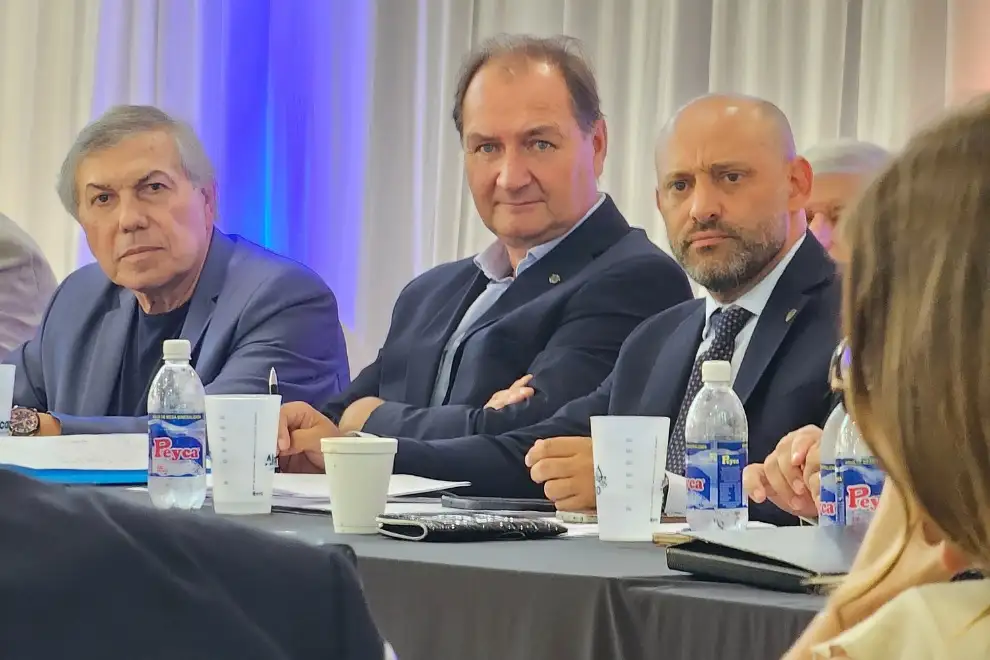 Los ministros de Córdoba, Santa Fe y Entre Ríos se reunieron en Leones