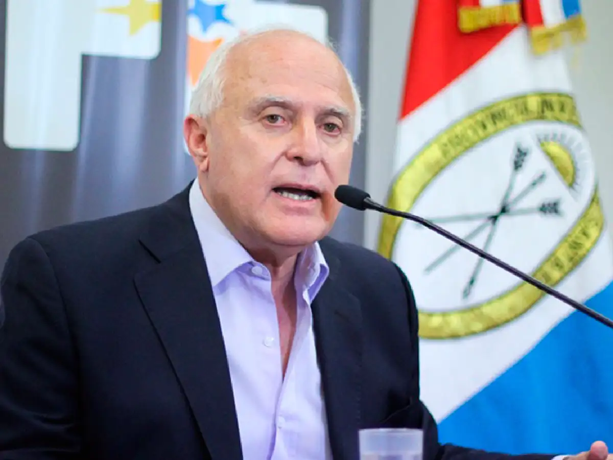 Santa Fe piensa incluir en paritarias un ajuste por inflación "de manera automática"