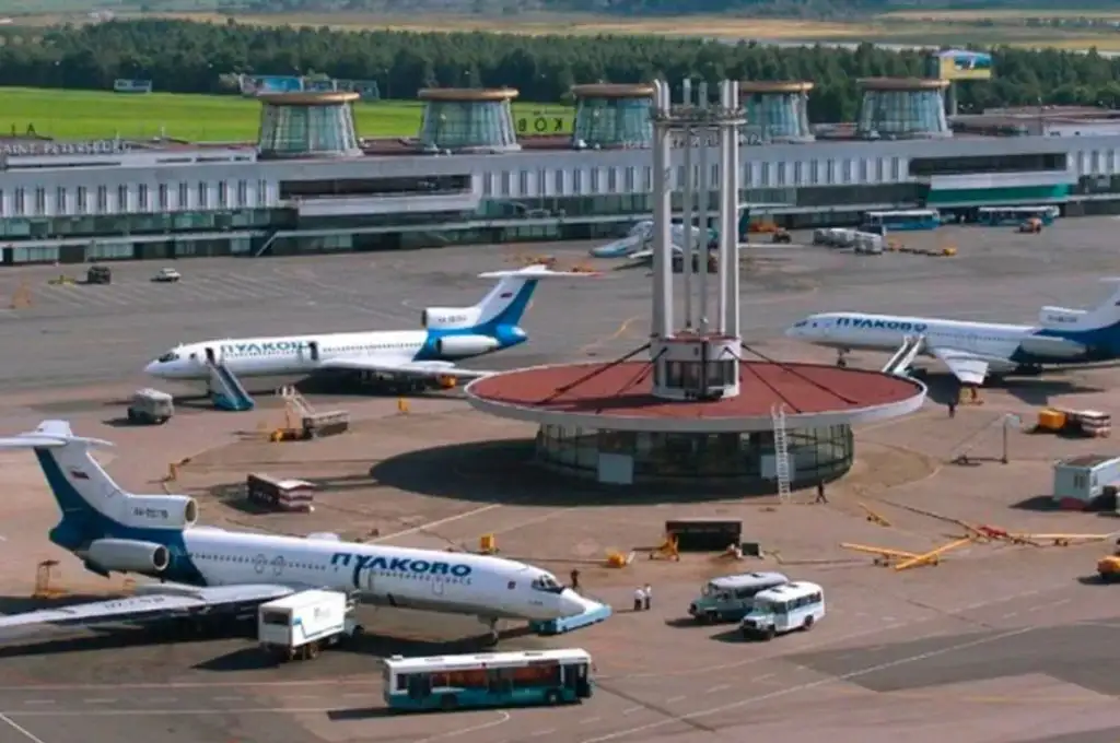 San Petersburgo: cerraron el espacio aéreo por un “objeto volador no identificado”