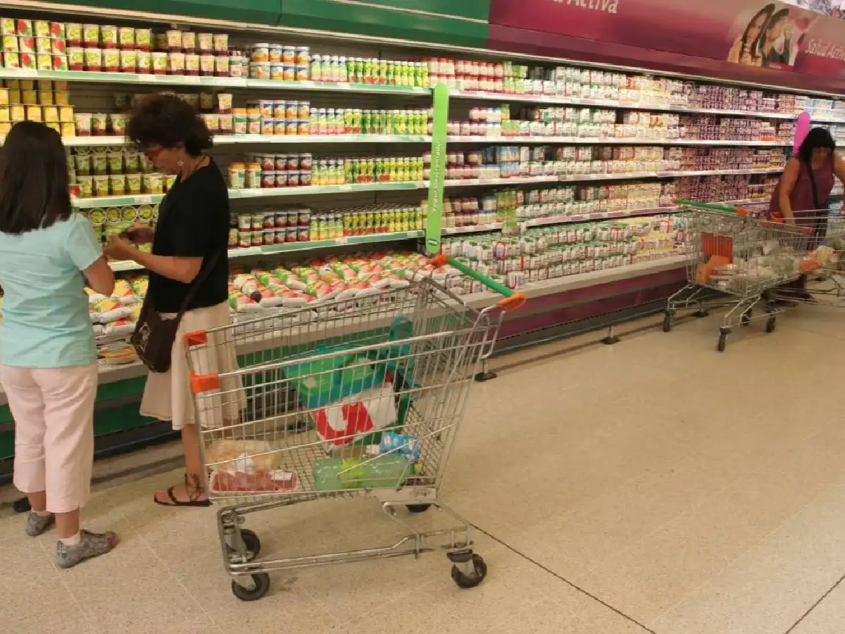 Una familia tipo necesitó más de $119 mil para no ser pobre en agosto