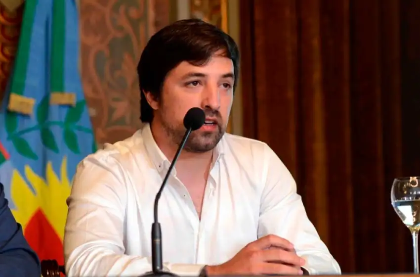 Kreplak: “Vamos a hacer todo lo posible para que ningún marplatense se quede sin camas”