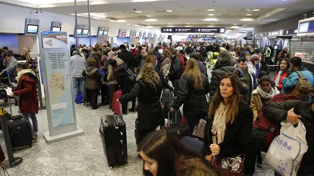 Aeroparque: Por segundo día, no salen los vuelos