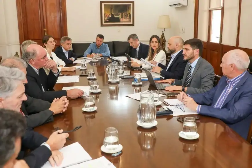 Pullaro y ministros