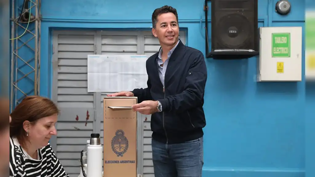 Calvo: "Votamos con la esperanza de comenzar a construir un país normal"