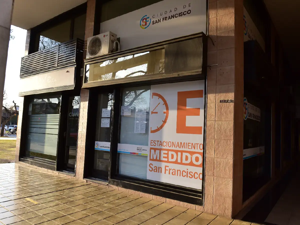 Agredieron a un controlador  del estacionamiento medido