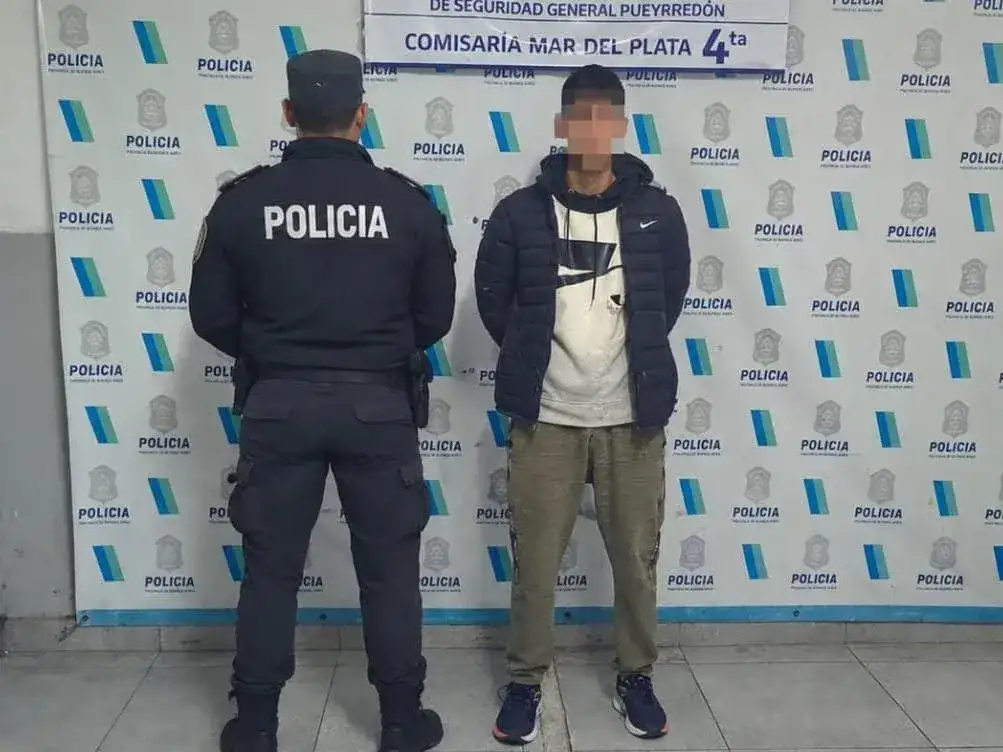 El joven fue aprehendido en Río Negro y 14 de Julio y tenía un pedido de captura activo desde octubre de 2025.