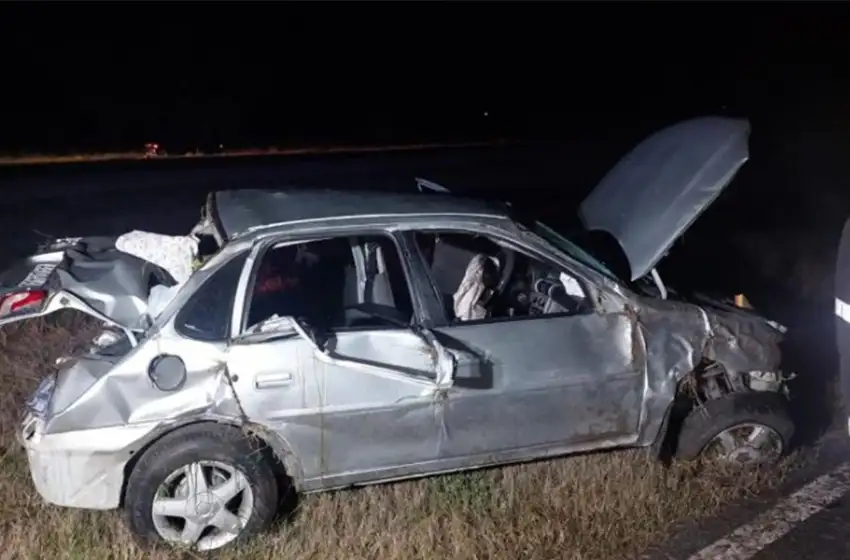 Una mujer murió al volcar un automóvil en la ruta 226