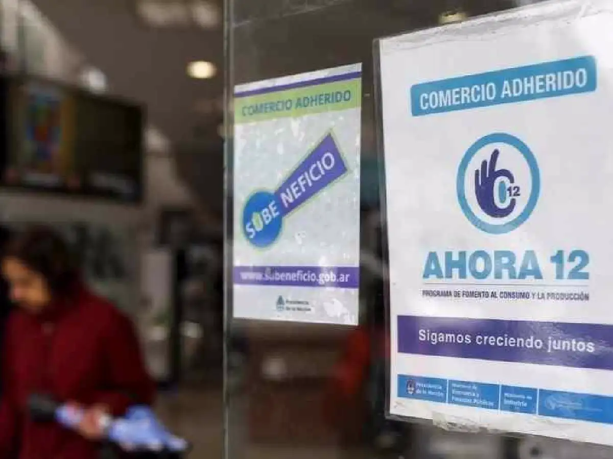 Ahora 12: Gobierno baja del 45 al 20% la tasa de financiamiento