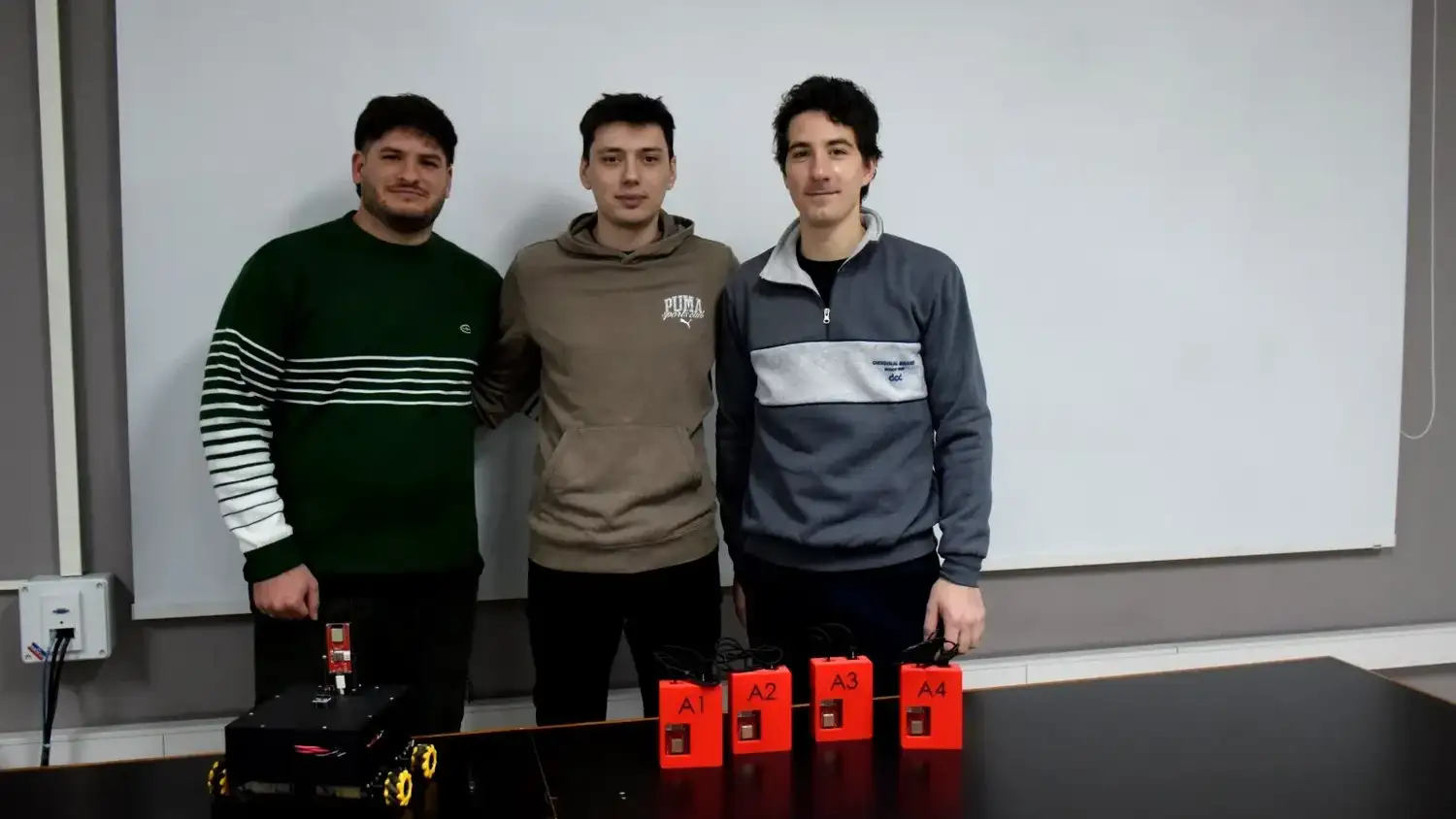 Del Mundial a la industria: el trabajo final de tres estudiantes UTN pensado para intervenir en los depósitos locales