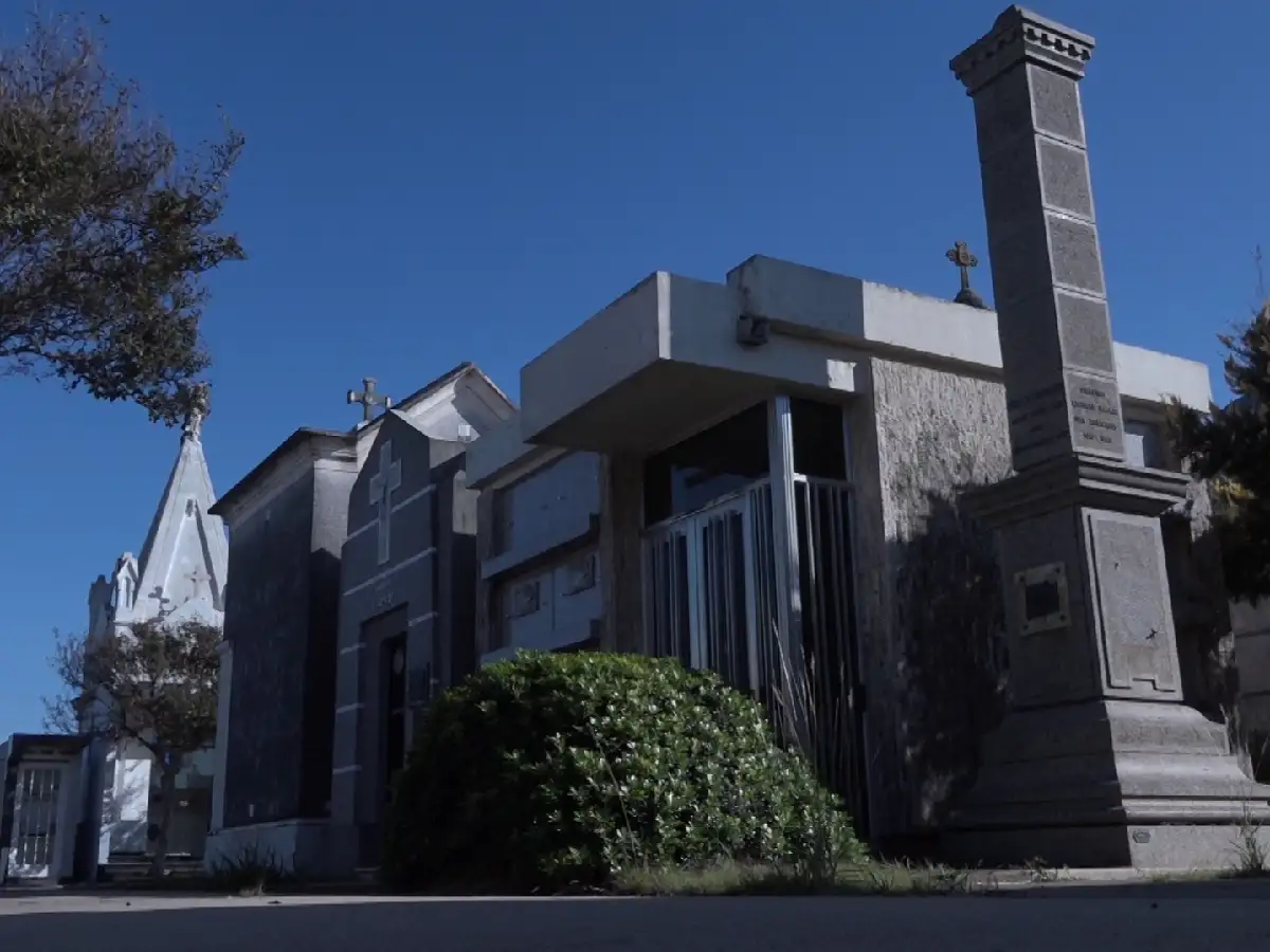 Preparan un protocolo para reabrir el cementerio local