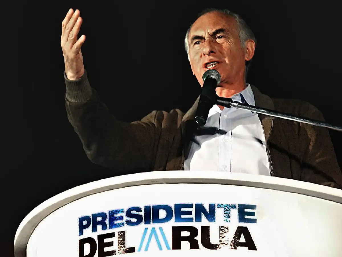 "Dicen que soy aburrido": el spot que llevó a la presidencia a Fernando de la Rúa
