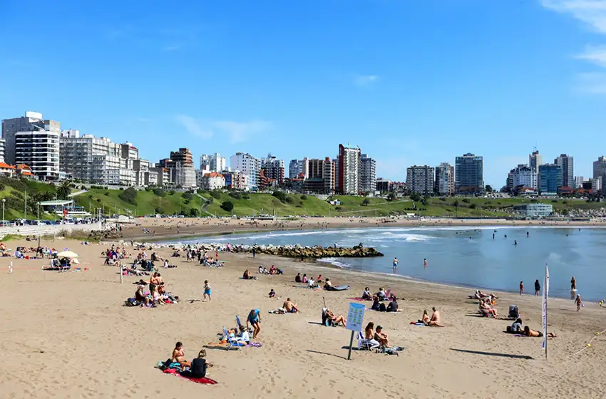 Sol, algo de calor y probabilidad de chaparrones para este lunes