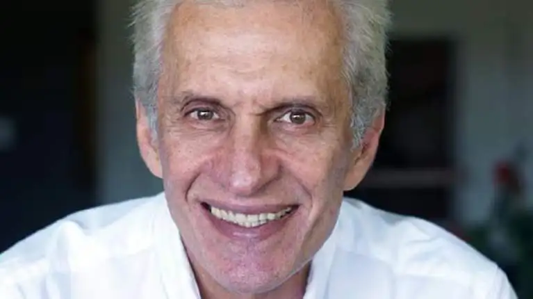 Fernando Martínez Mottola, uno de los opositores refugiados en la embajada argentina en Caracas, se reencontró con su familia tras una larga negociación internacional.