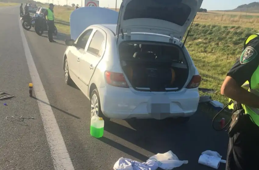 Intentó atropellar a policías y fugarse: lo atraparon con droga