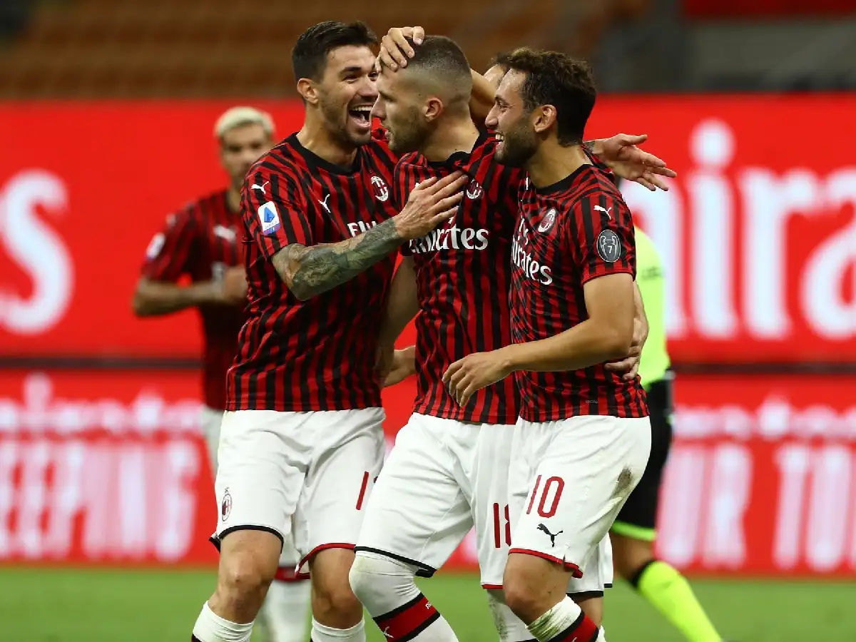 El líder Juventus tropezó frente a Milan 