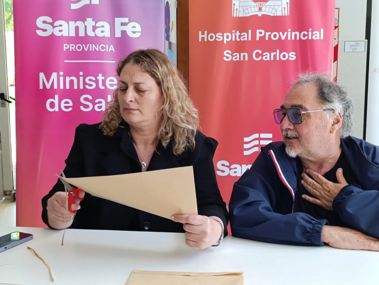 La ministra Ciancio durante la apertura de ofertas. Foto: GSF