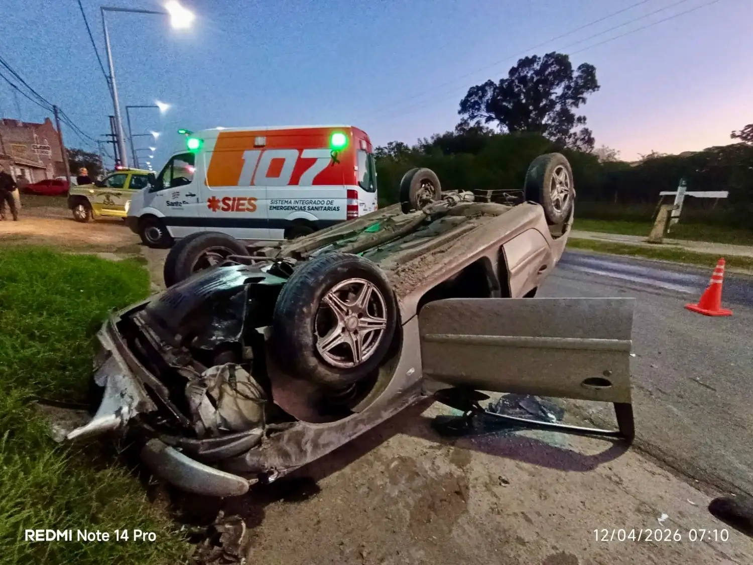 El accidente no provocó consecuencias físicas para los ocupantes del vehículo. Foto: BVVT